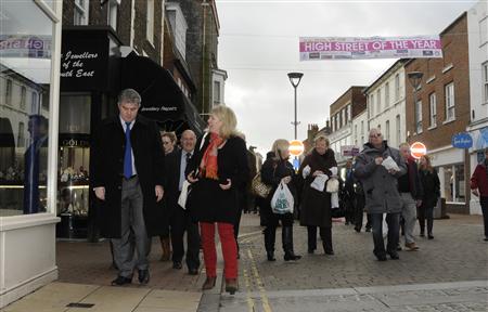 2990762_18950_0 Brandon Lewis visits North Deal